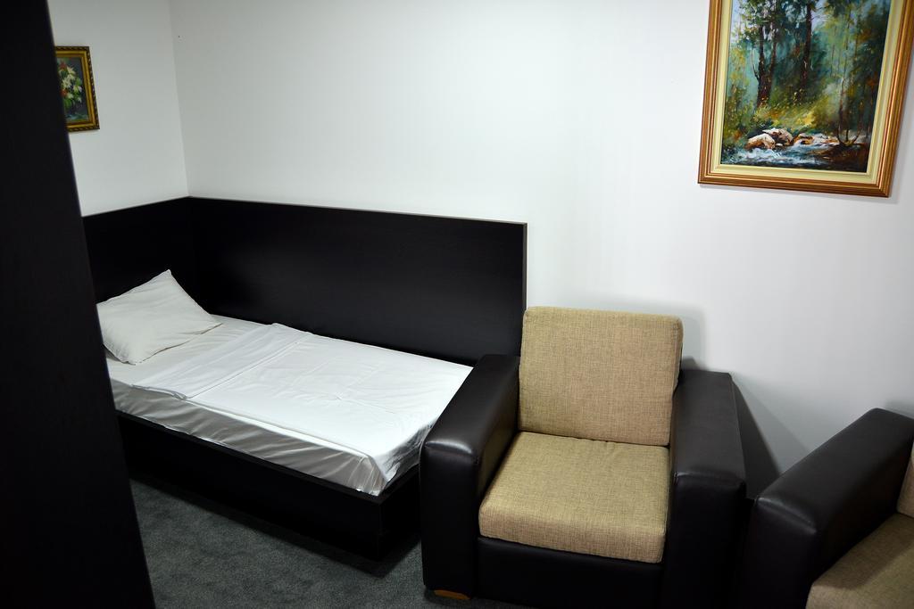 Hotel Golf Krusevac Room photo
